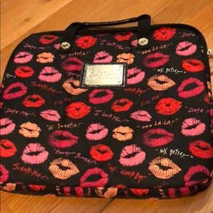 Betsey Johnson laptop case